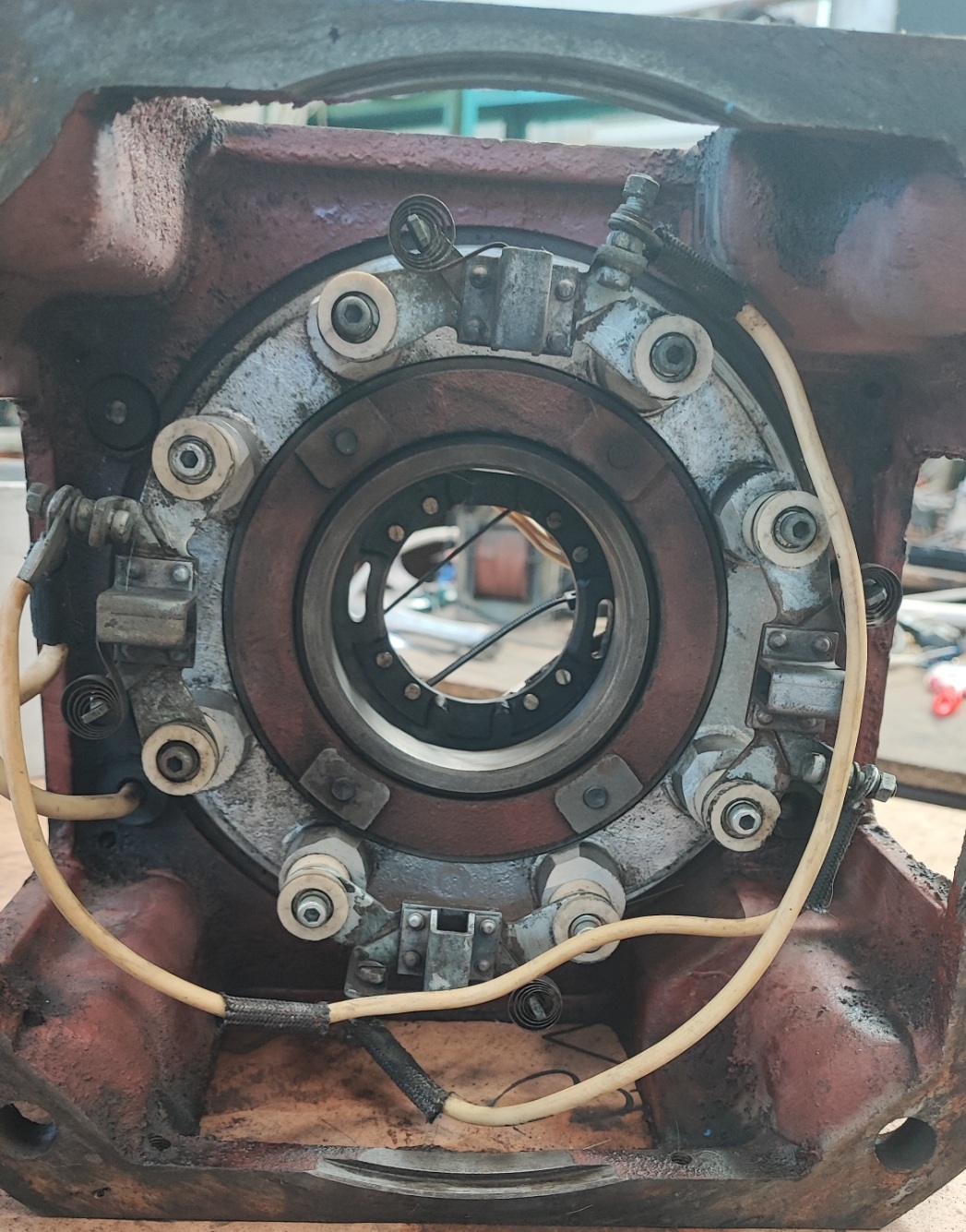 Двигател главно задвижване MP132L 15kW Двигател главно задвижване MP132L 15kW